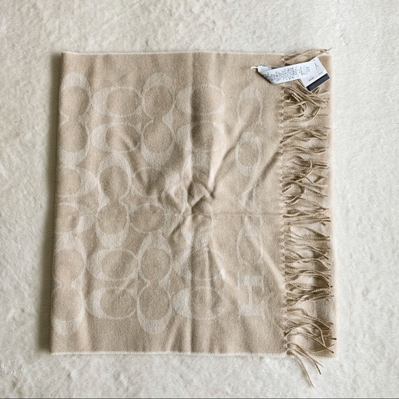 NWT Authentic Coach Wool Blend Scarf Shawl - Picture 3 of 6